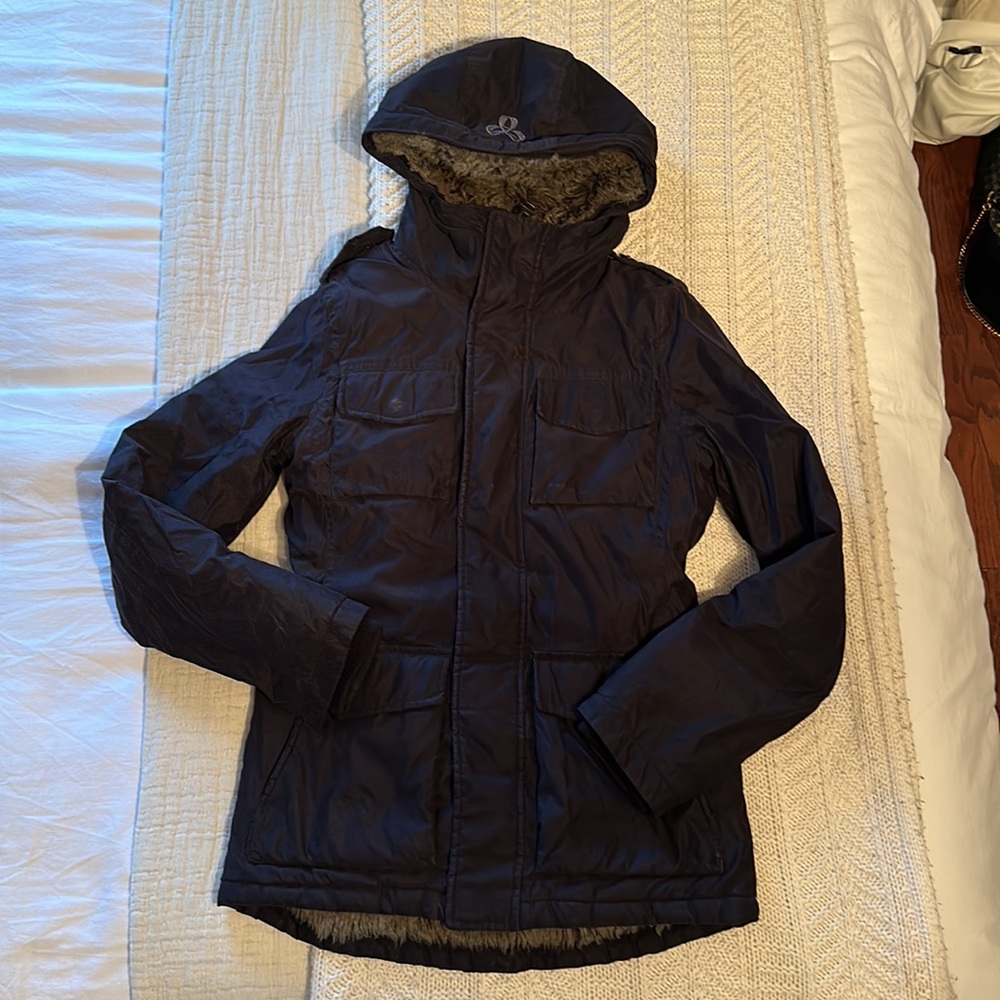 Aritzia TNA Winter Puffer Coat